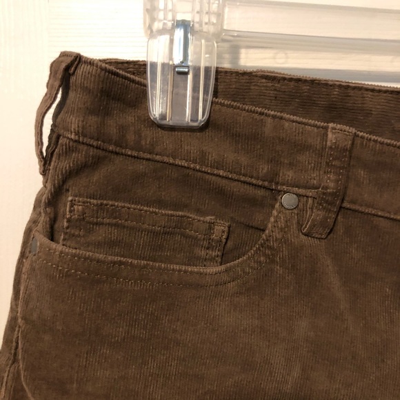 Lands’ End 16W Mid Rise Straight Leg Corduroys Tan - Picture 3 of 13